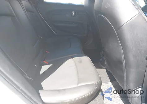 2017 Mini Clubman Cooper z USA, uszkodzony, nr VIN WMWLN5C30H2E33531